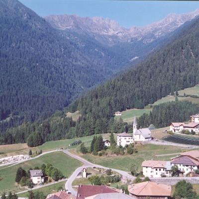 Ch Lanza Con Cimitero Dove Sepolta Emilia
